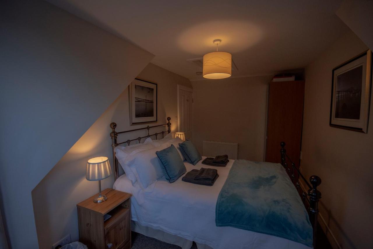 Forth Reflections Self Catering South Queensferry Exteriör bild